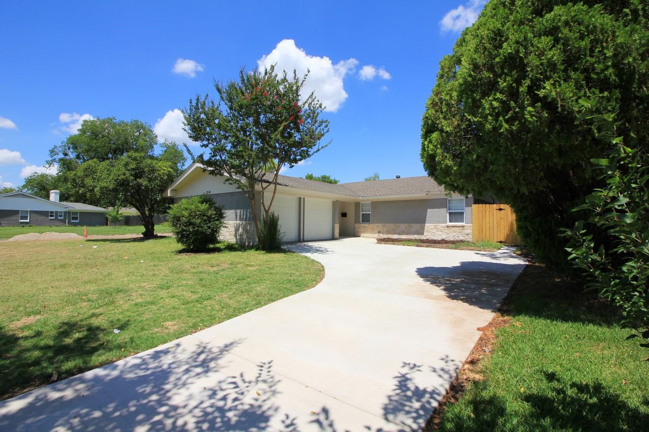 1214 Wisteria Way - Photo 3 of 12