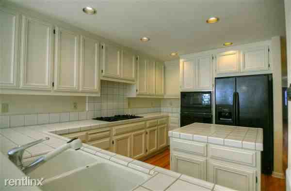 5866 Dry Oak Dr - Photo 2 of 10