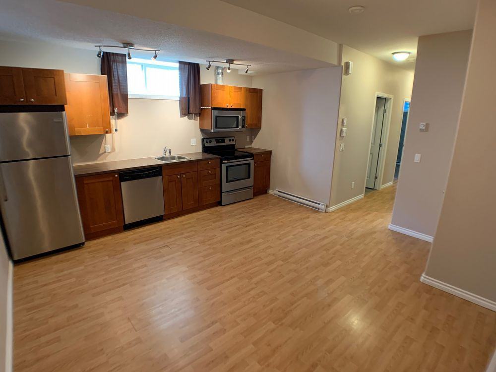 328B Falcon Dr - Photo 3 of 9