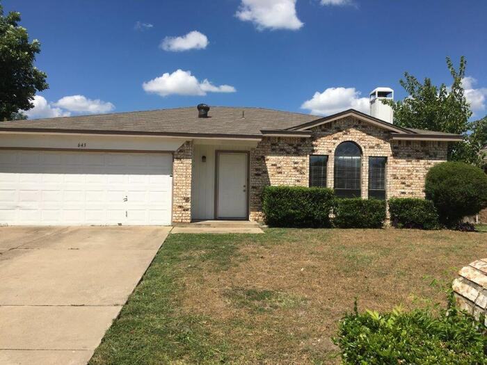 645 Lemon Dr - Photo 2 of 13