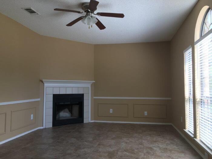 645 Lemon Dr - Photo 3 of 13