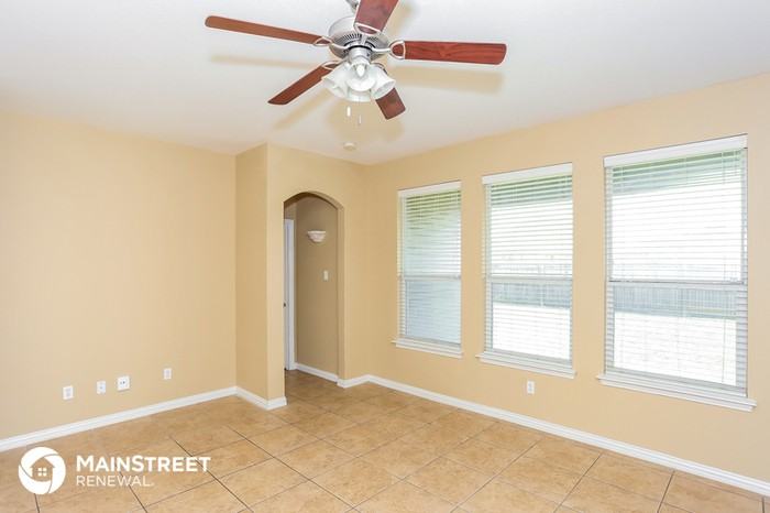 279 Edison Ln - Photo 3 of 16