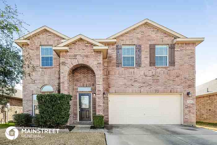 1724 Quail Grove Dr - Photo 2 of 18