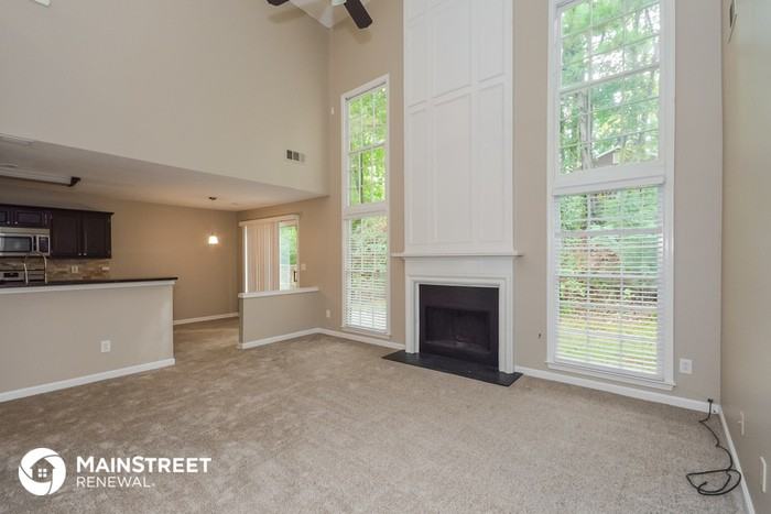 2970 Binghampton Ln - Photo 3 of 16