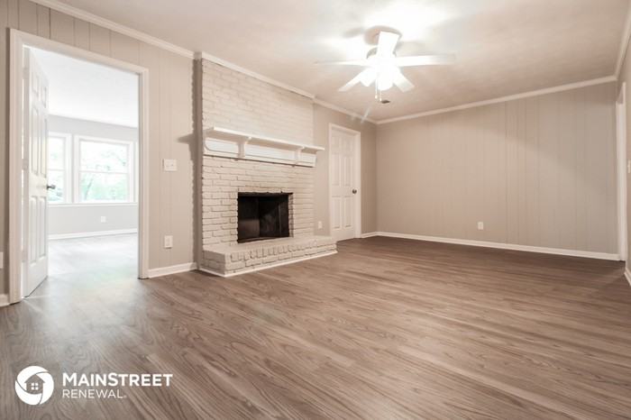 2673 Greenvalley Ct - Photo 3 of 16