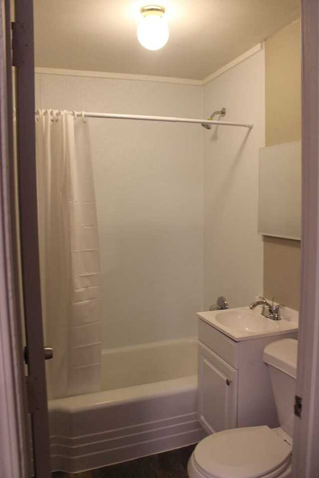 1703 Nebraska Ave - Photo 3 of 10