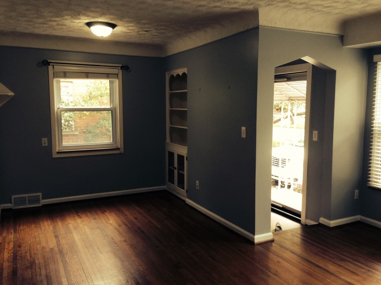 2224 N Connecticut Ave - Photo 3 of 4