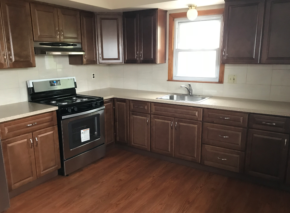 435 N Taylor Ave - Photo 2 of 7