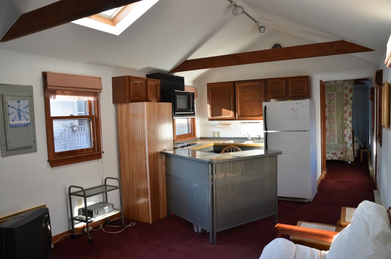 20 Cottage Pl - Photo 3 of 15