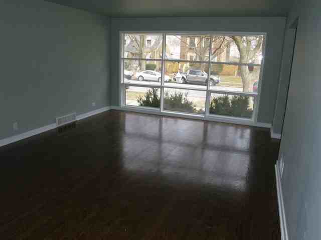 8742 S Utica Ave - Photo 2 of 12