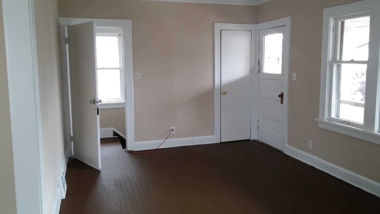 11800 Avon - Photo 2 of 29