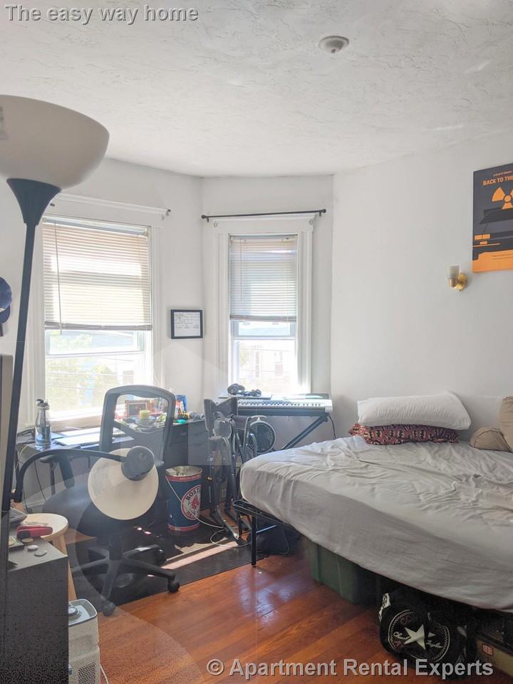 64 Linden Ave #2 - Photo 6 of 24