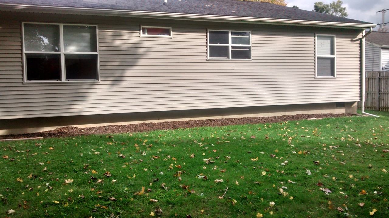 12343 Oakland Ave - Photo 2 of 14