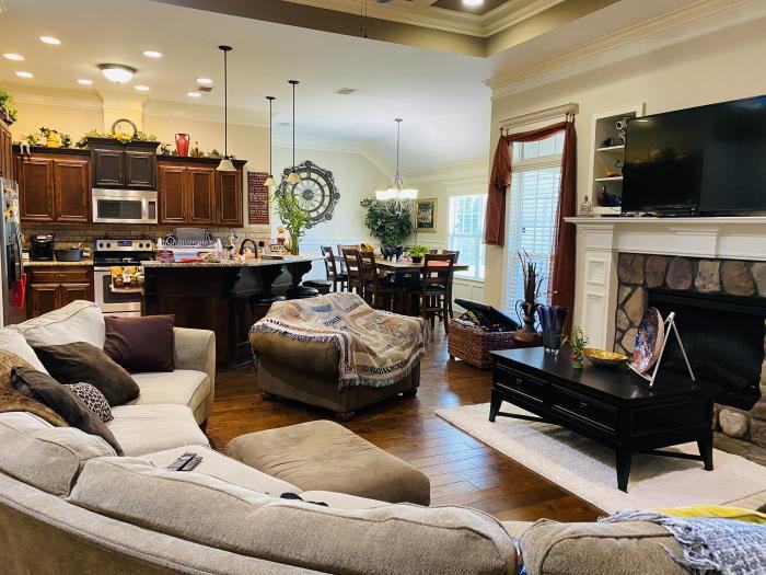 4566 Torree Pines Ln - Photo 3 of 13