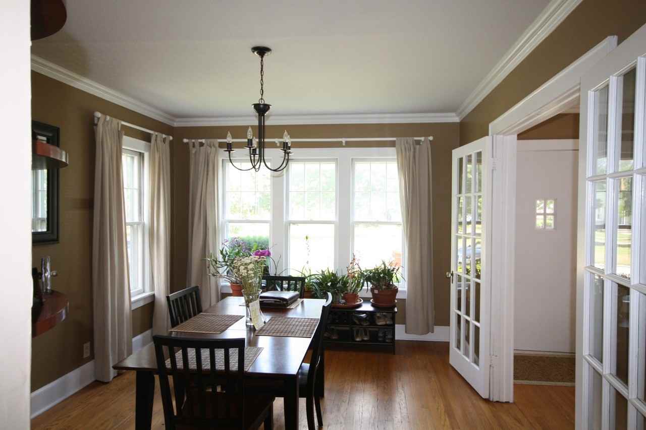 7722 27th Ave - Photo 2 of 9