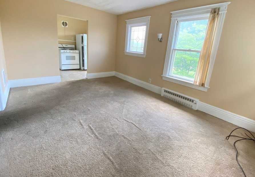 57 Parkside Ave - Photo 3 of 15