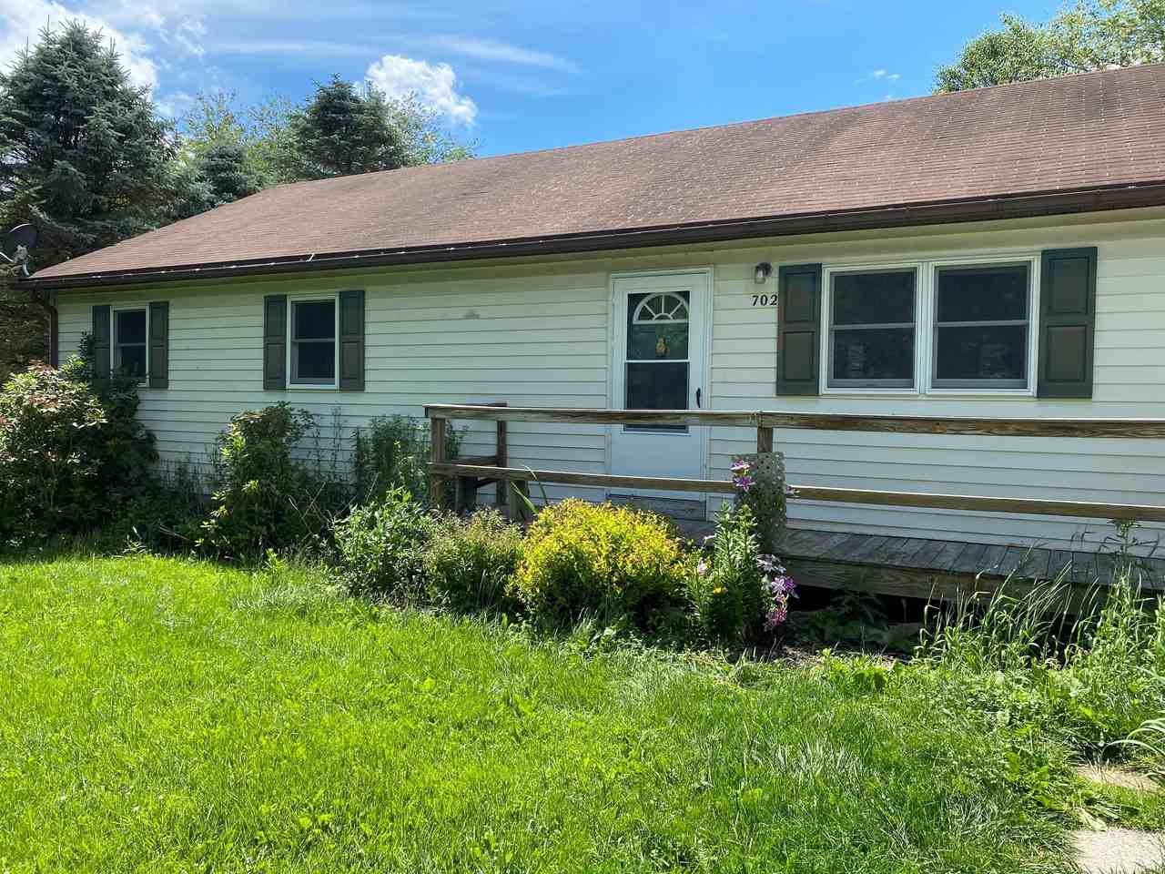 702 Pensinger Blvd, Mt Lake Park, MD 21550 3 Bedroom Apartment for