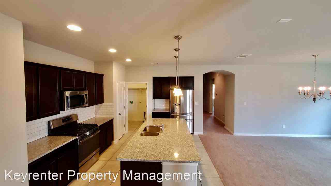 6824 Caterina Cv - Photo 3 of 18