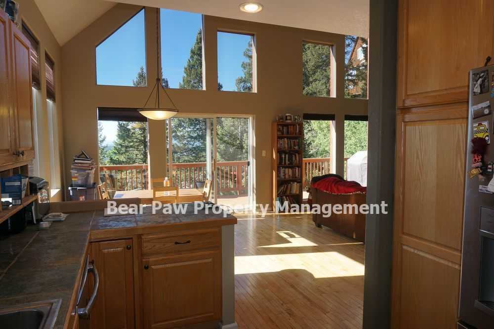 31524 Kings Valley Dr - Photo 3 of 10