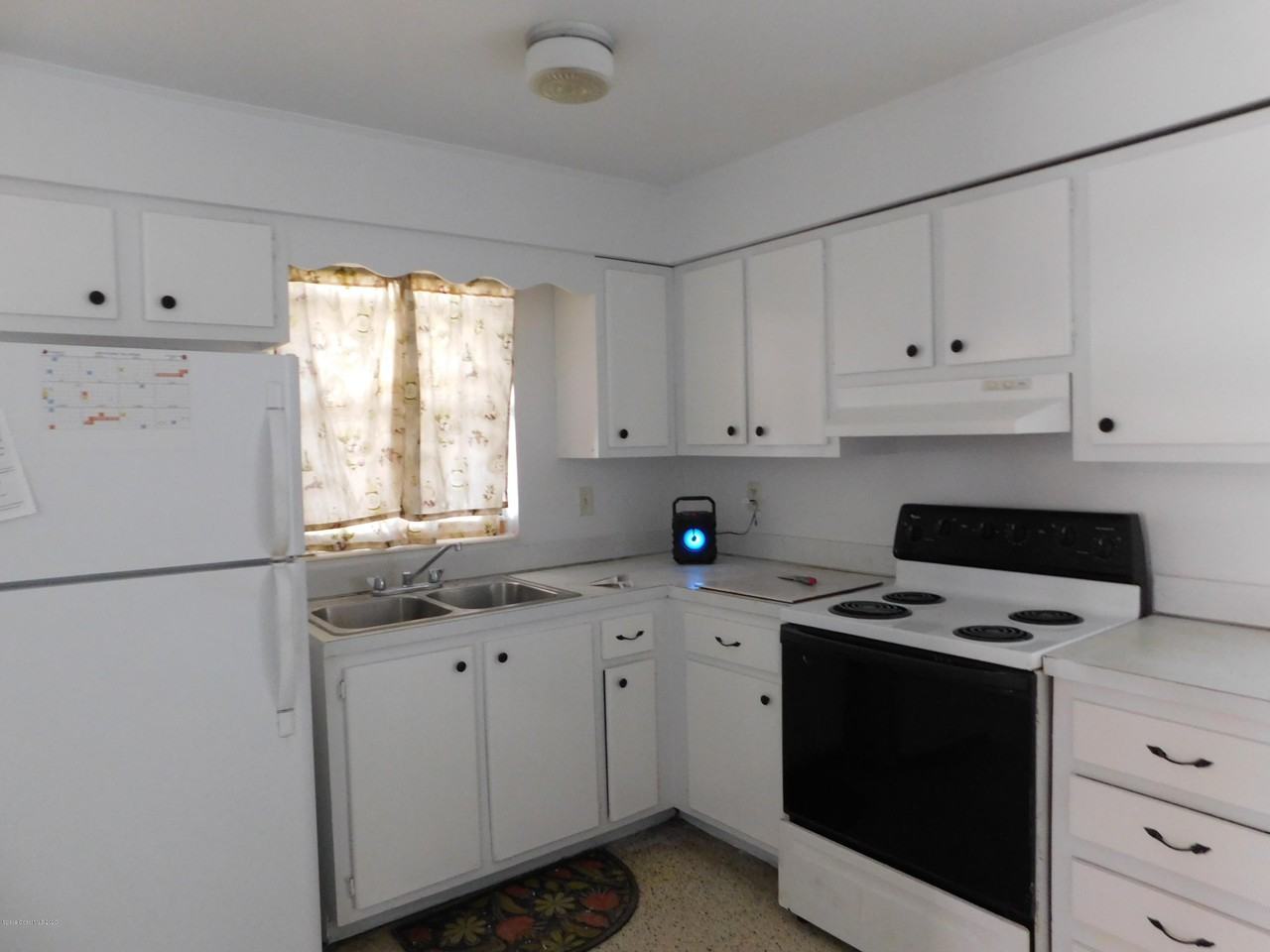 3080 Rosemarie Dr - Photo 3 of 16