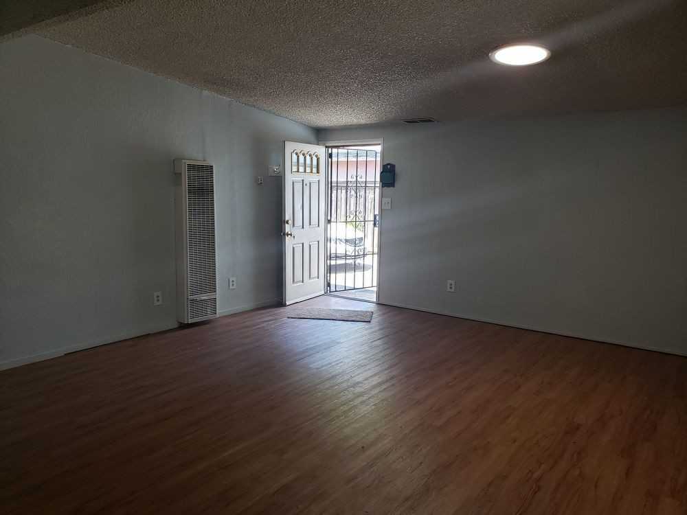 709 Todhunter Ave - Photo 2 of 7