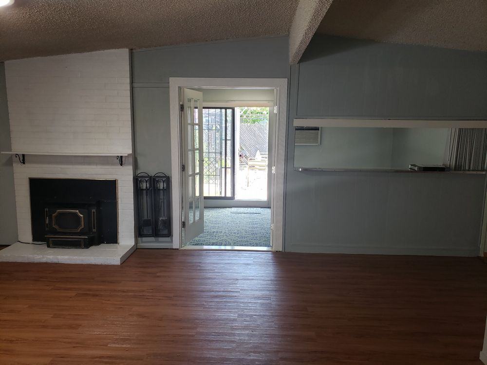 709 Todhunter Ave - Photo 3 of 7