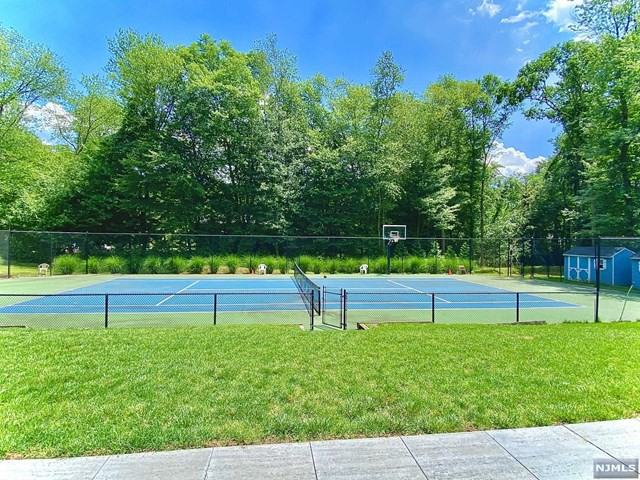 100 Broadway - Photo 3 of 11