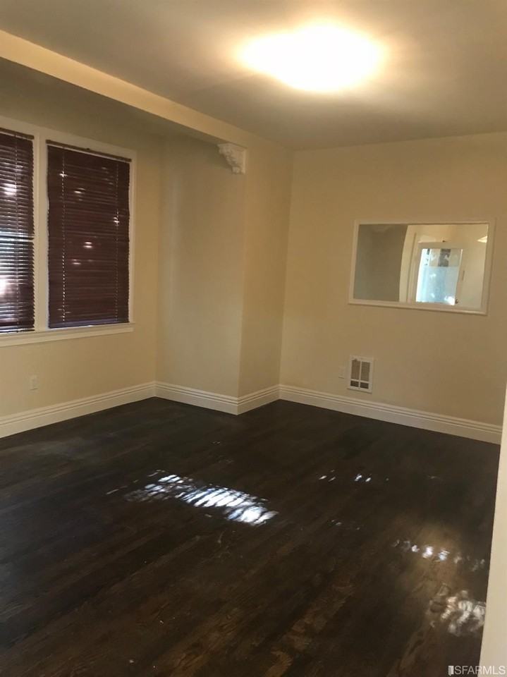 217 Virginia Ave - Photo 2 of 7