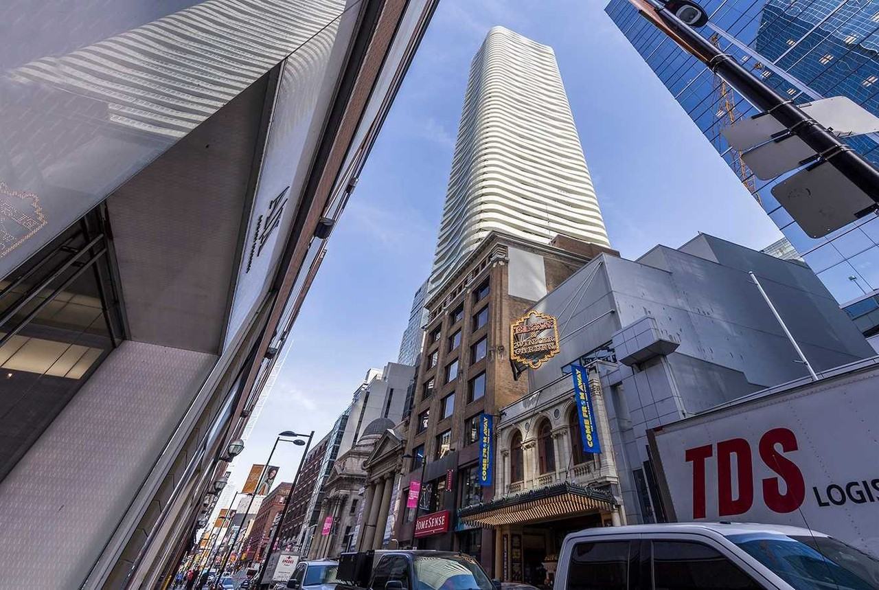 197 Yonge Street #4809