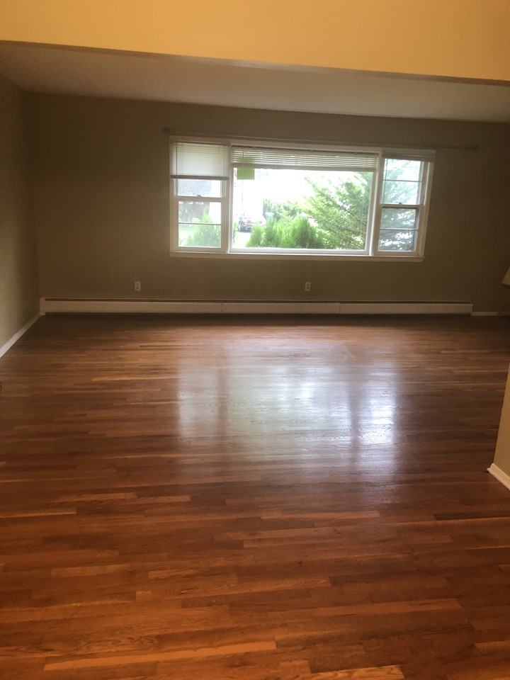 12 Canterbury Dr - Photo 3 of 13