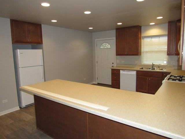 940 W Bergera Rd - Photo 2 of 14