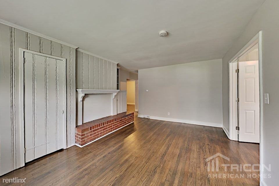 512 Northgate Ave - Photo 3 of 16