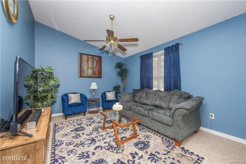 2760 Meadowbrook St - Photo 3 of 10