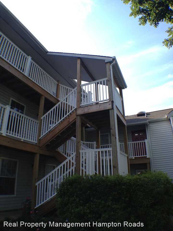 2128 Retreat Ct - Photo 2 of 12