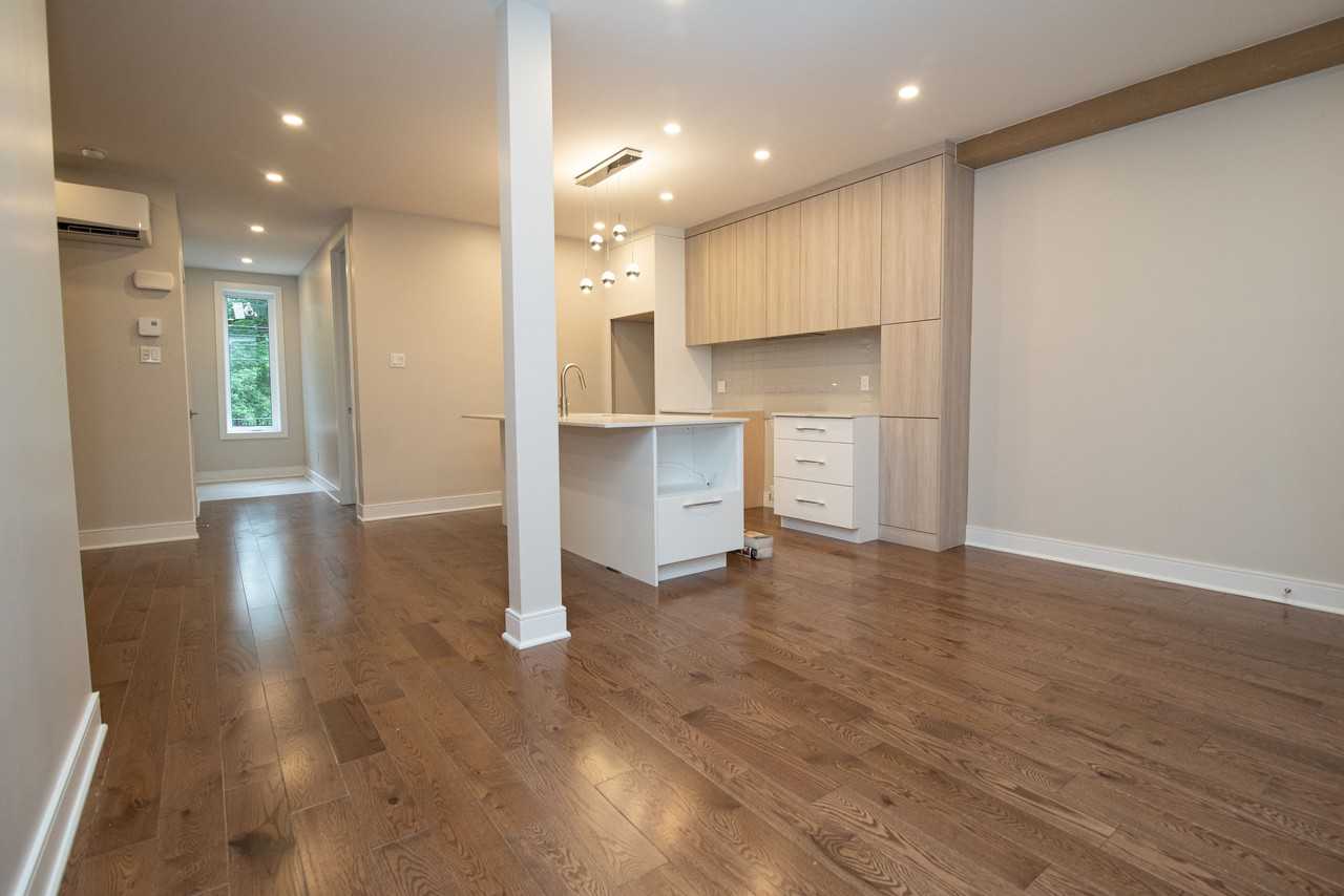 5829 Avenue de l'Esplanade - Photo 2 of 11