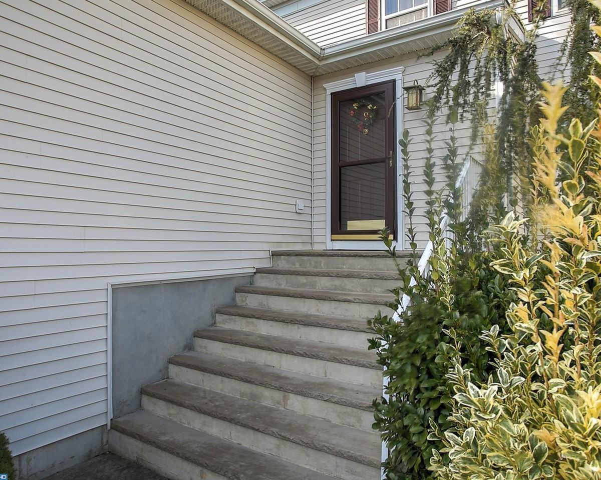 9 Greenbrook Dr - Photo 2 of 50