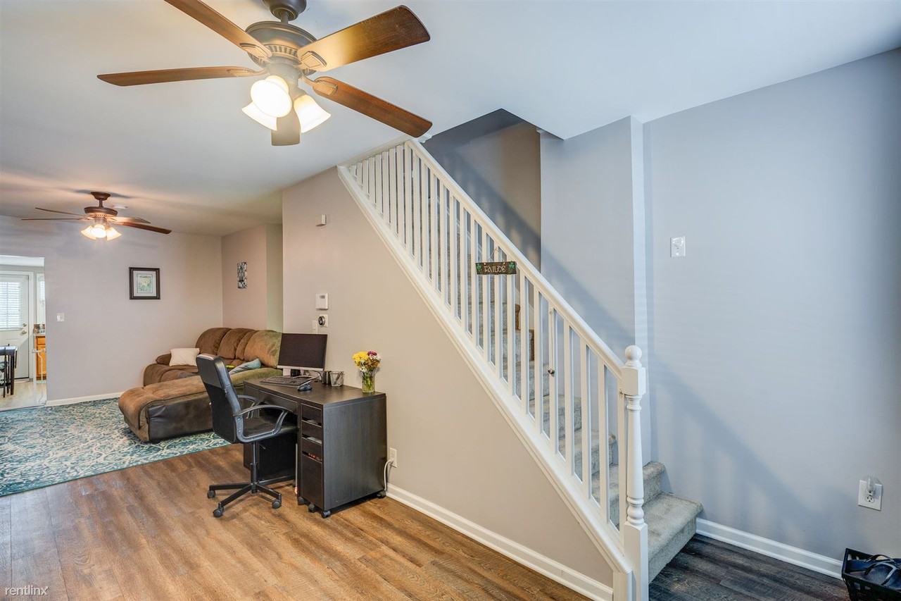 228 Orange St - Photo 2 of 25