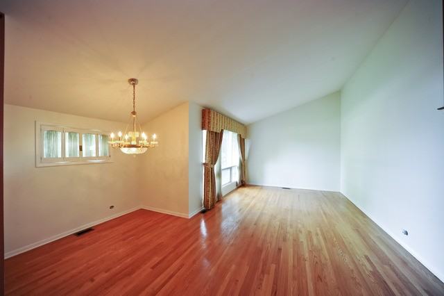 3131 Hill Ln - Photo 2 of 11