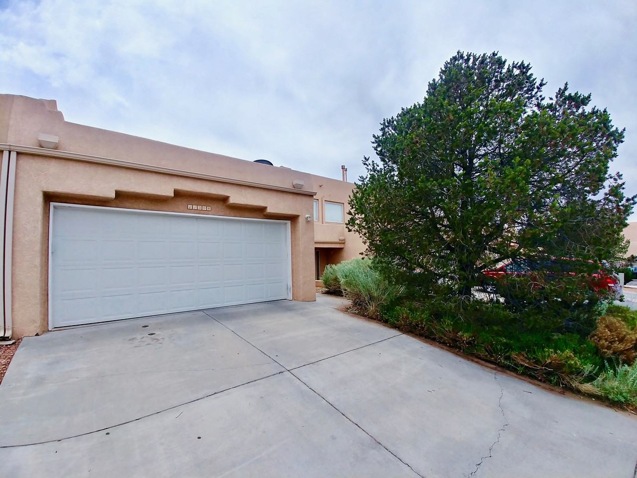 11308 Campo Del Oso Ave Ne - Photo 2 of 42