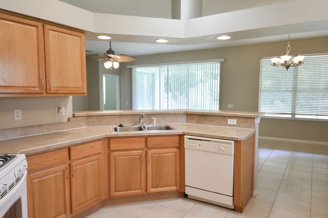 3816 Whistlewood Cir - Photo 3 of 11