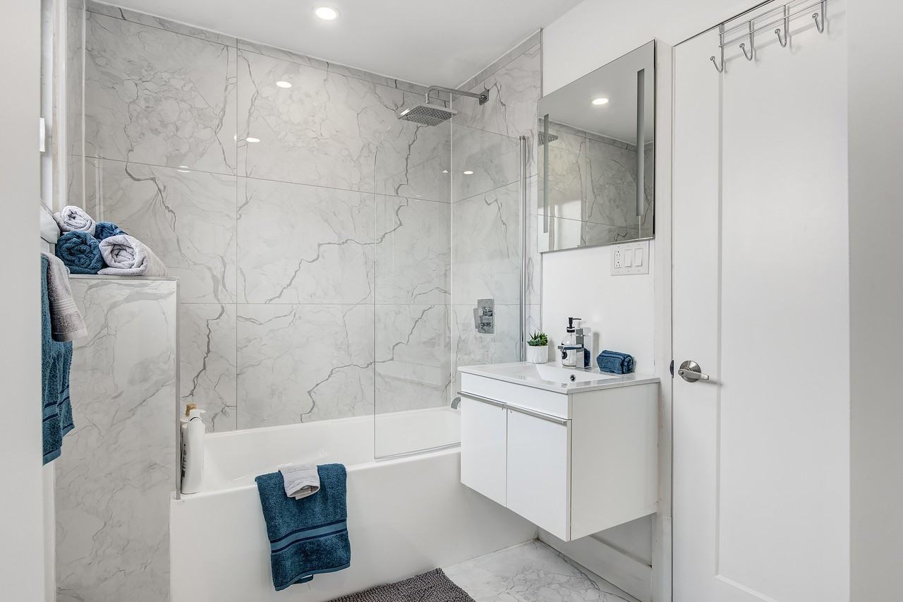 5267 Rue Jeanne-Mance - Photo 2 of 24