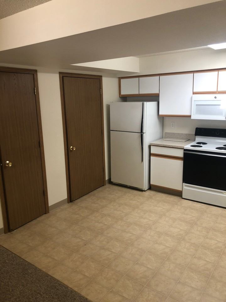 923 Boston Way - Photo 3 of 10