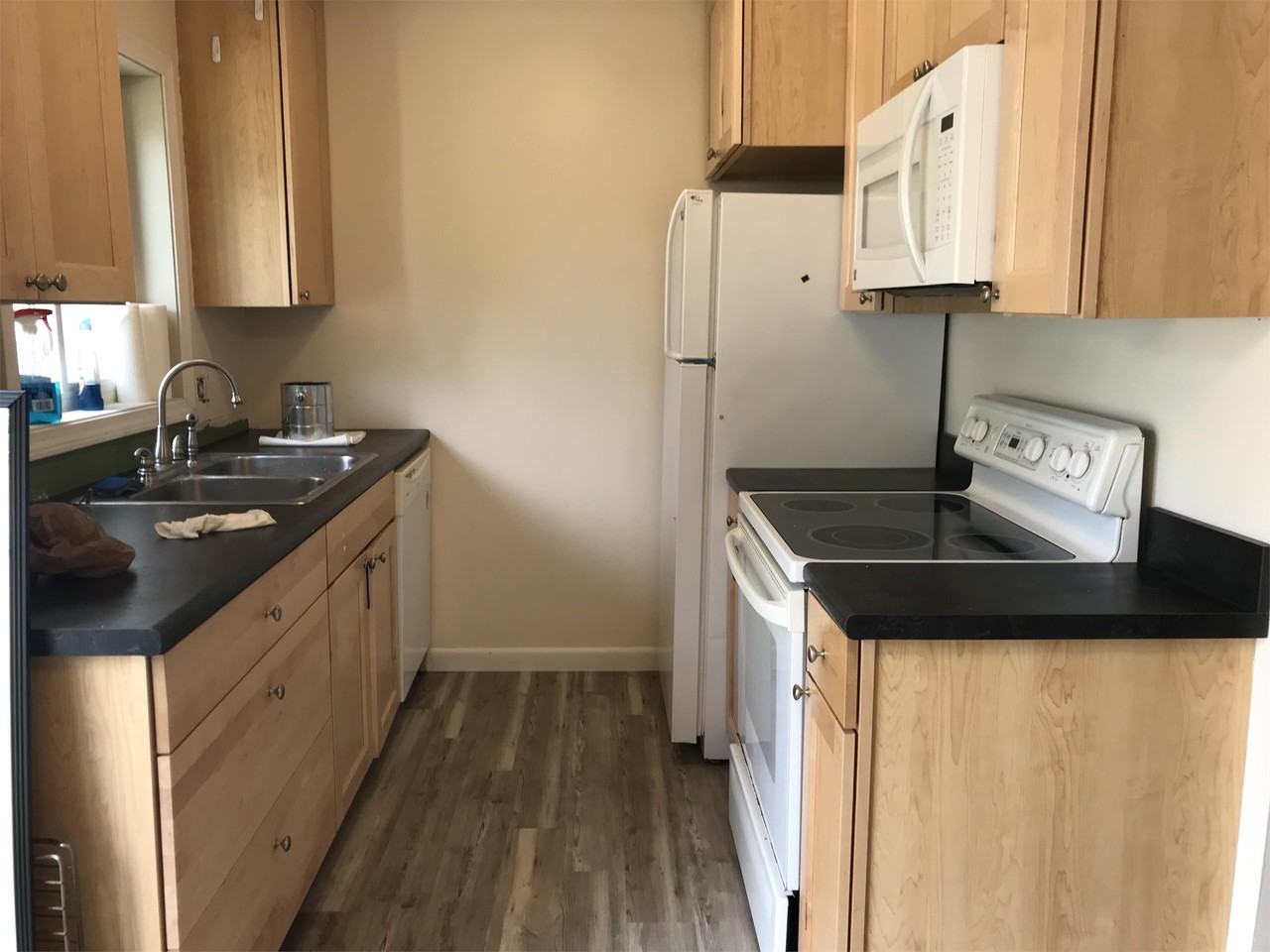 G4 Grandview Drive - G 4 - Photo 3 of 9