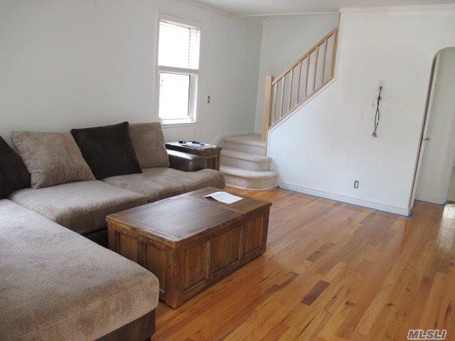 257 Kensington Rd - Photo 2 of 11