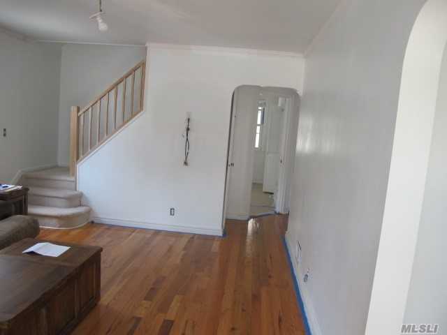 257 Kensington Rd - Photo 3 of 11