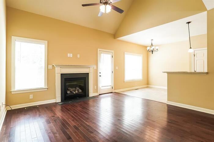 94 Anderby Dr - Photo 2 of 16