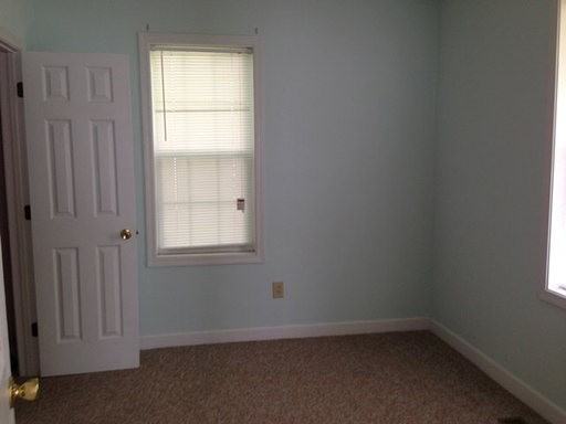 106 Bell St - Photo 3 of 5