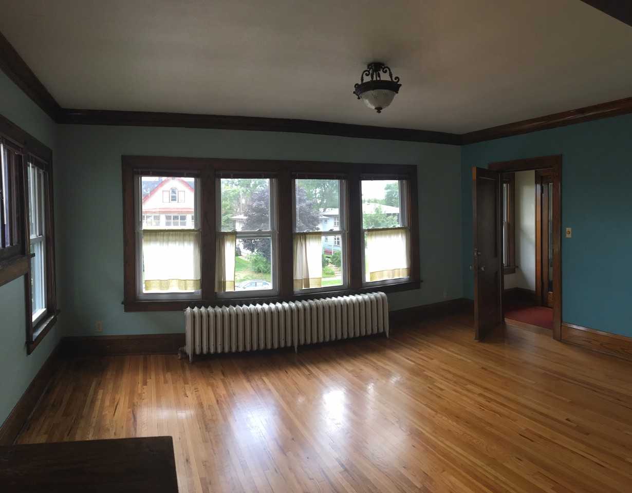3849 Portland Ave #1 - Photo 3 of 10
