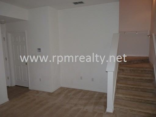 2401 Harleyford Pl - Photo 3 of 14