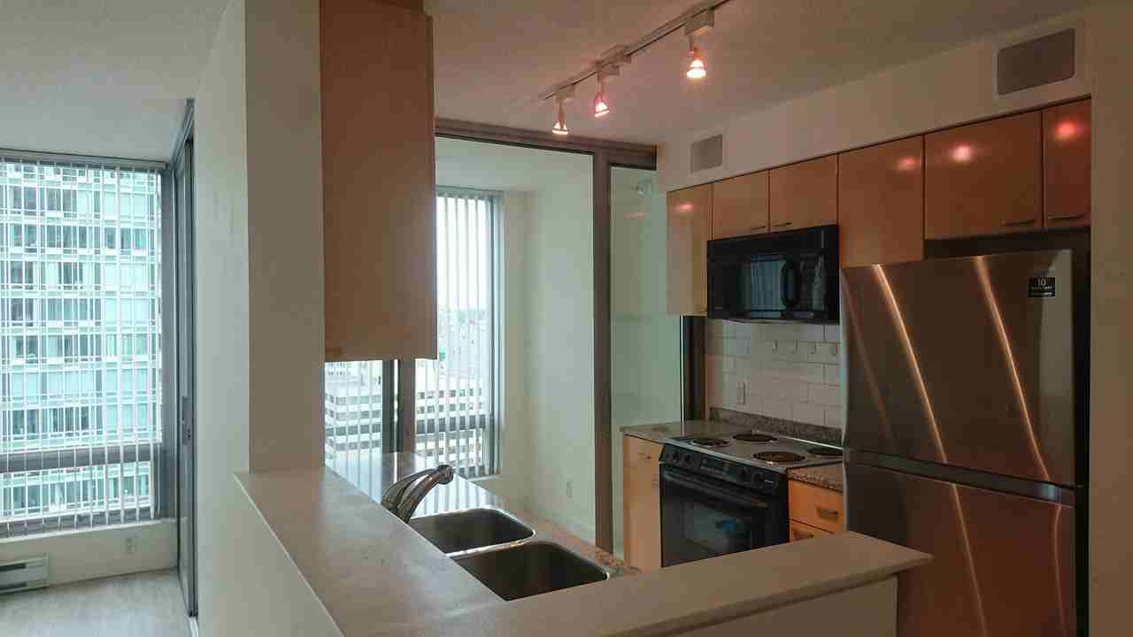 1288 West Georgia Street #3004